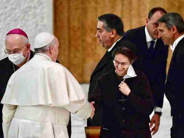 pope francis 3 women bishop selection committee