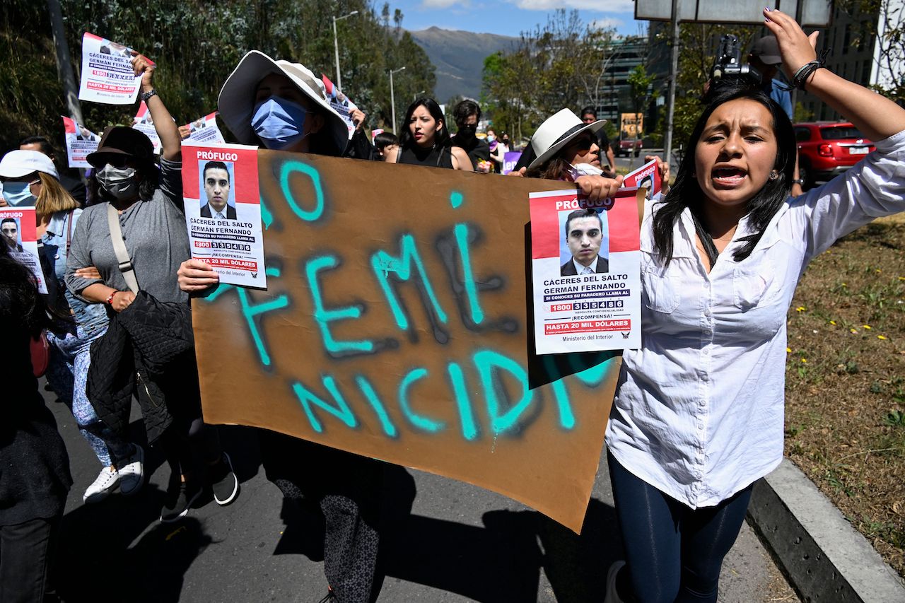 ecuador maria belen bernal dead police academy
