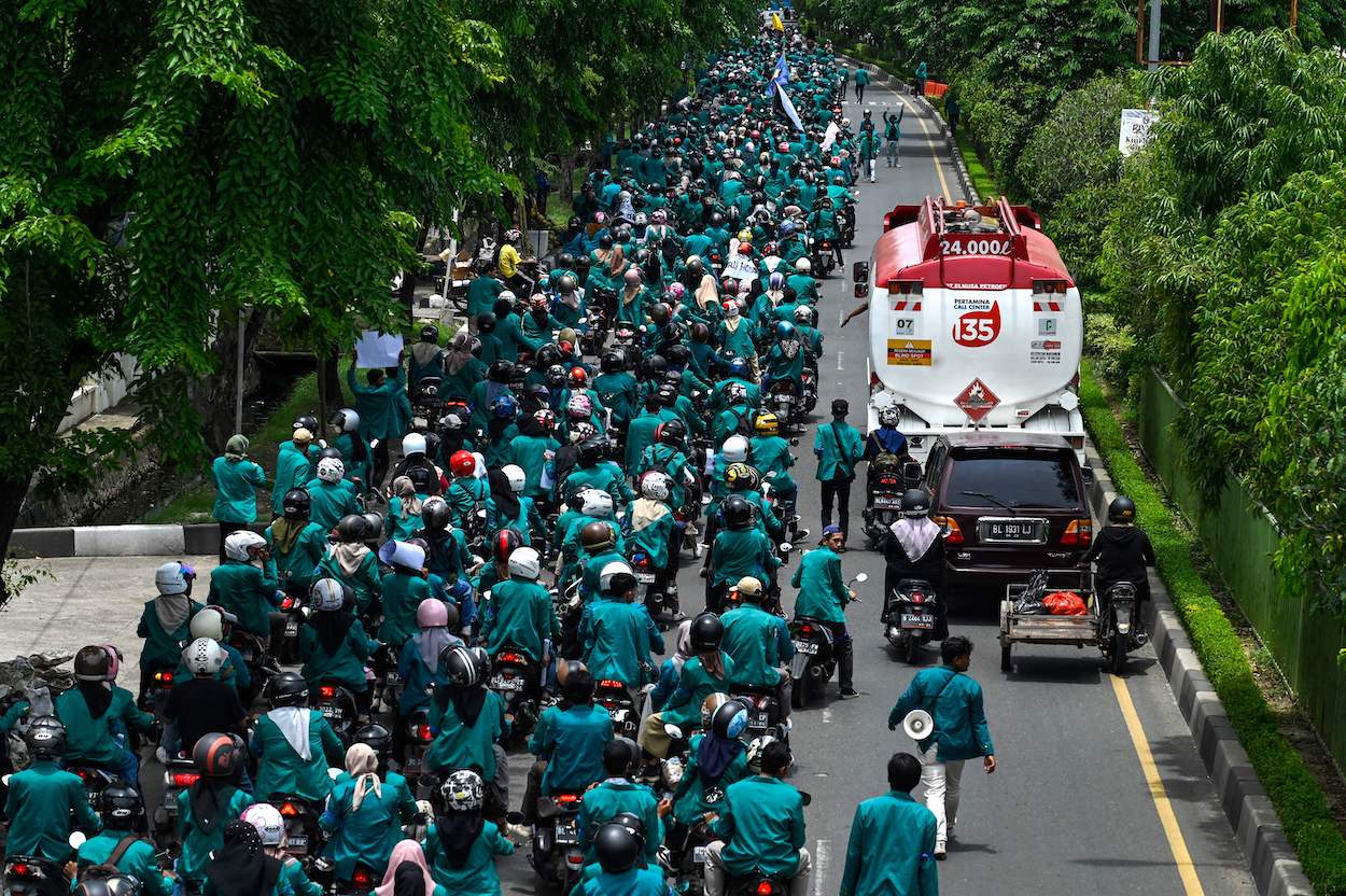indonesia fuel protests