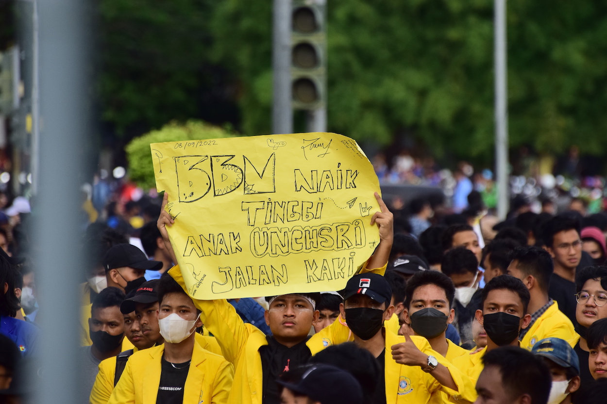 indonesia fuel protests