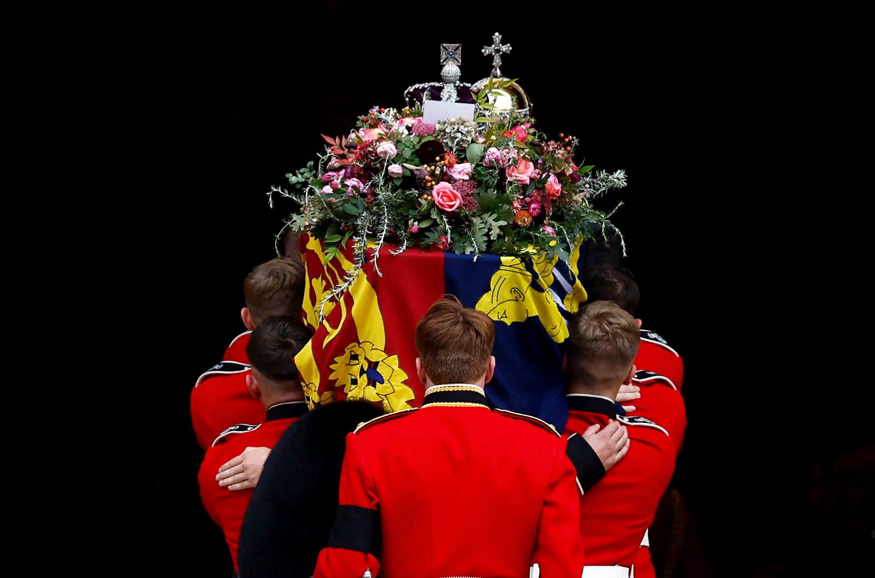 queen funeral moving photos