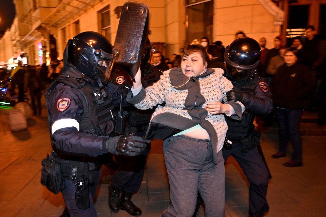 russia protests putin partial mobilization ukraine