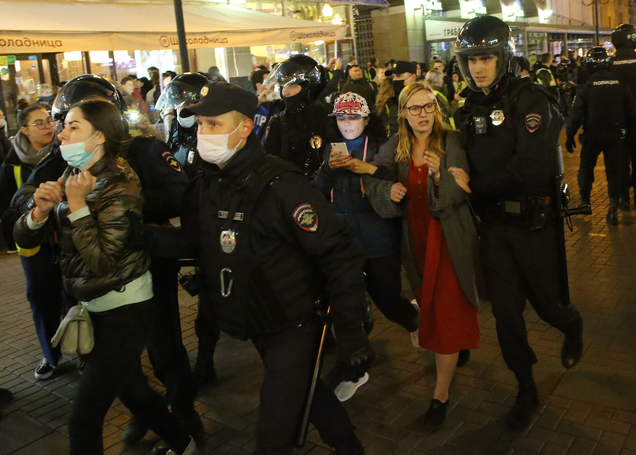 russia protests putin partial mobilization ukraine