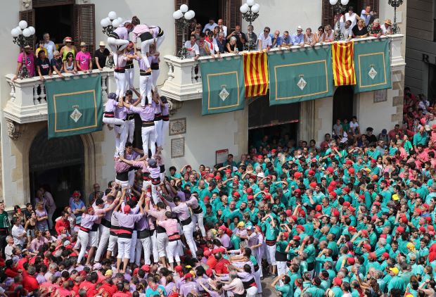 spain human towers catalonia 2022