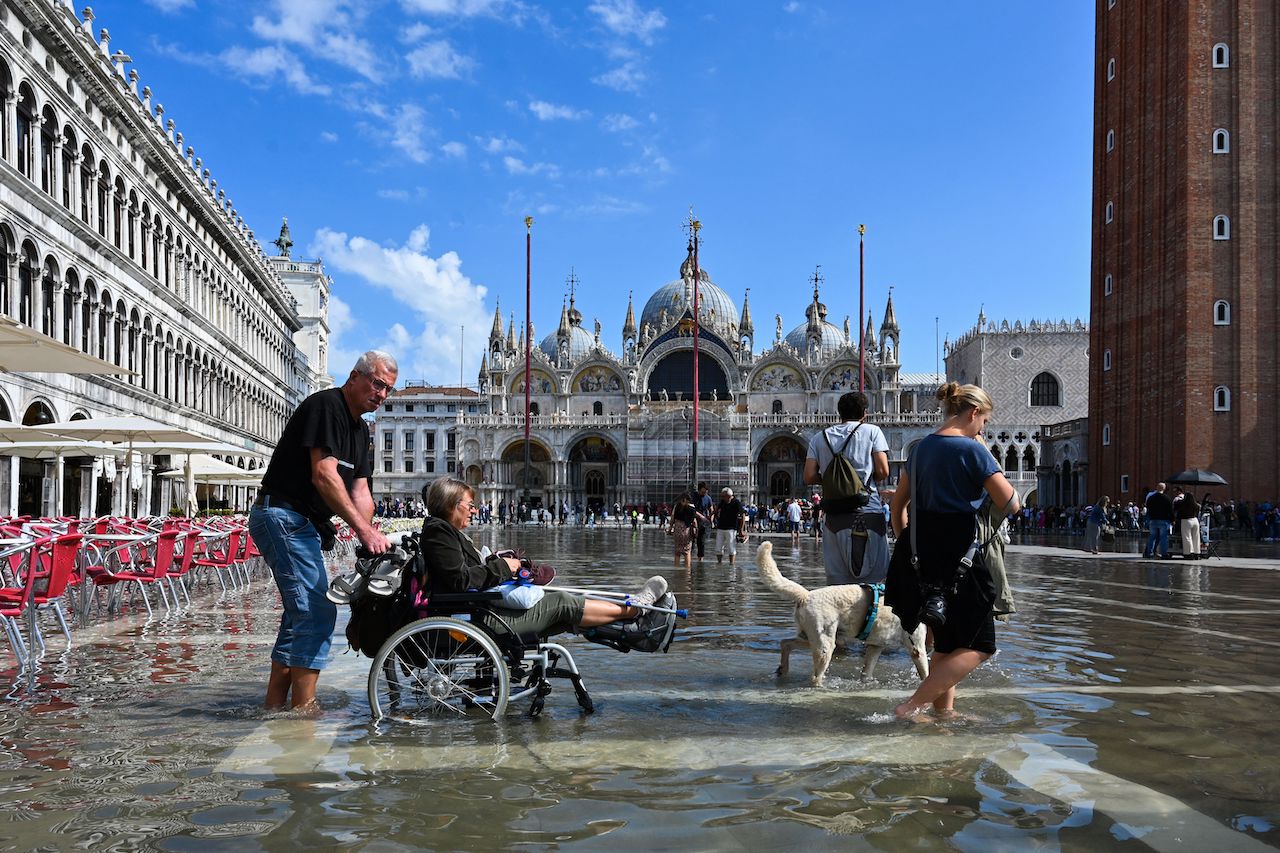 venice flood st marks square 2022