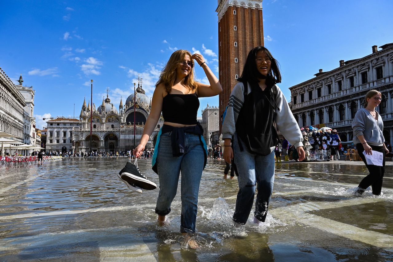 venice flood st marks square 2022