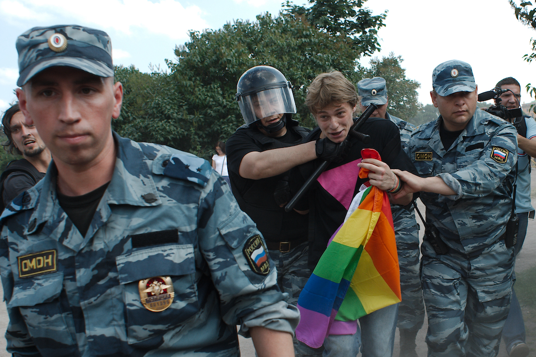 russia lgbt police arrest
