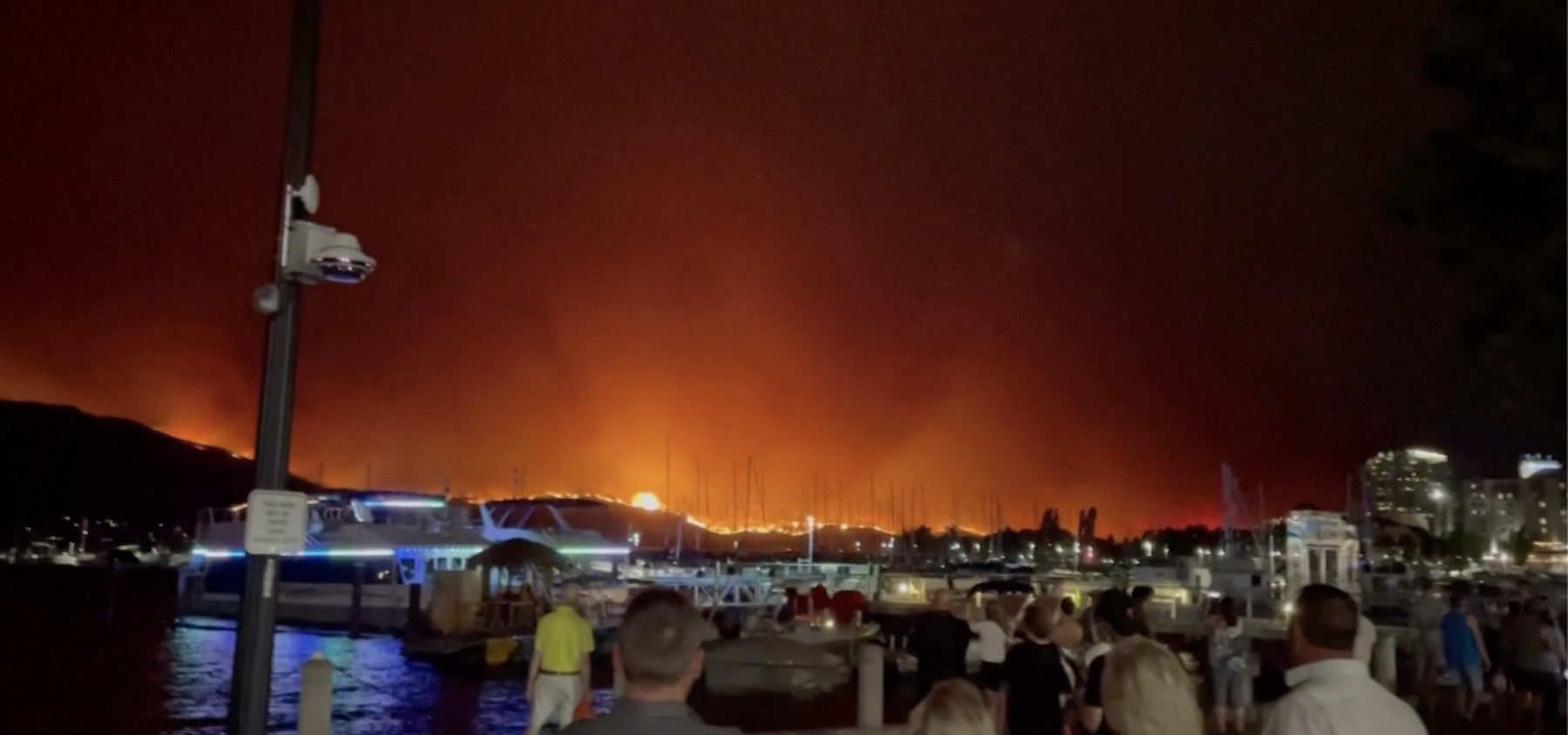 facebook blocked canada wildfires news