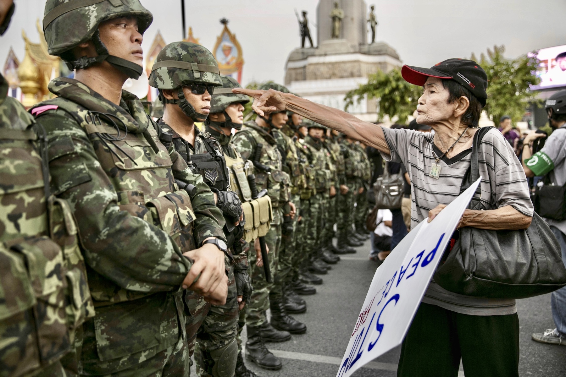 thailand prime minister protest vote