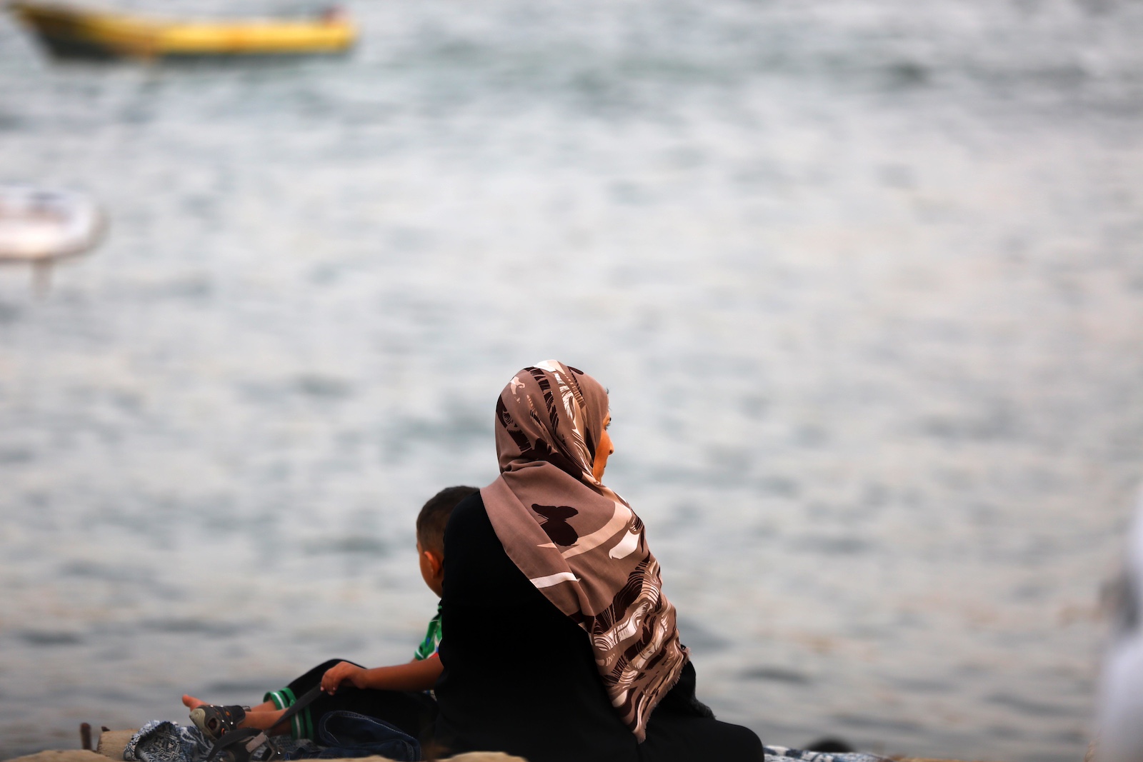 palestine sitting gaza israel