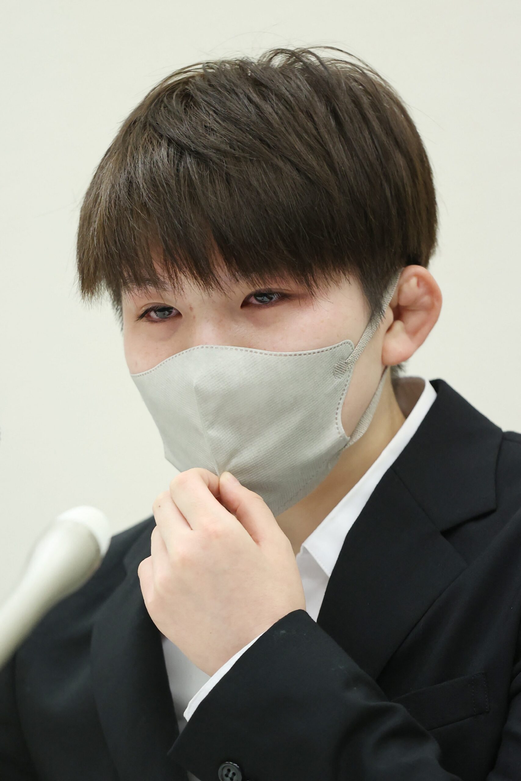 Rina Gonoi japan press conference scaled