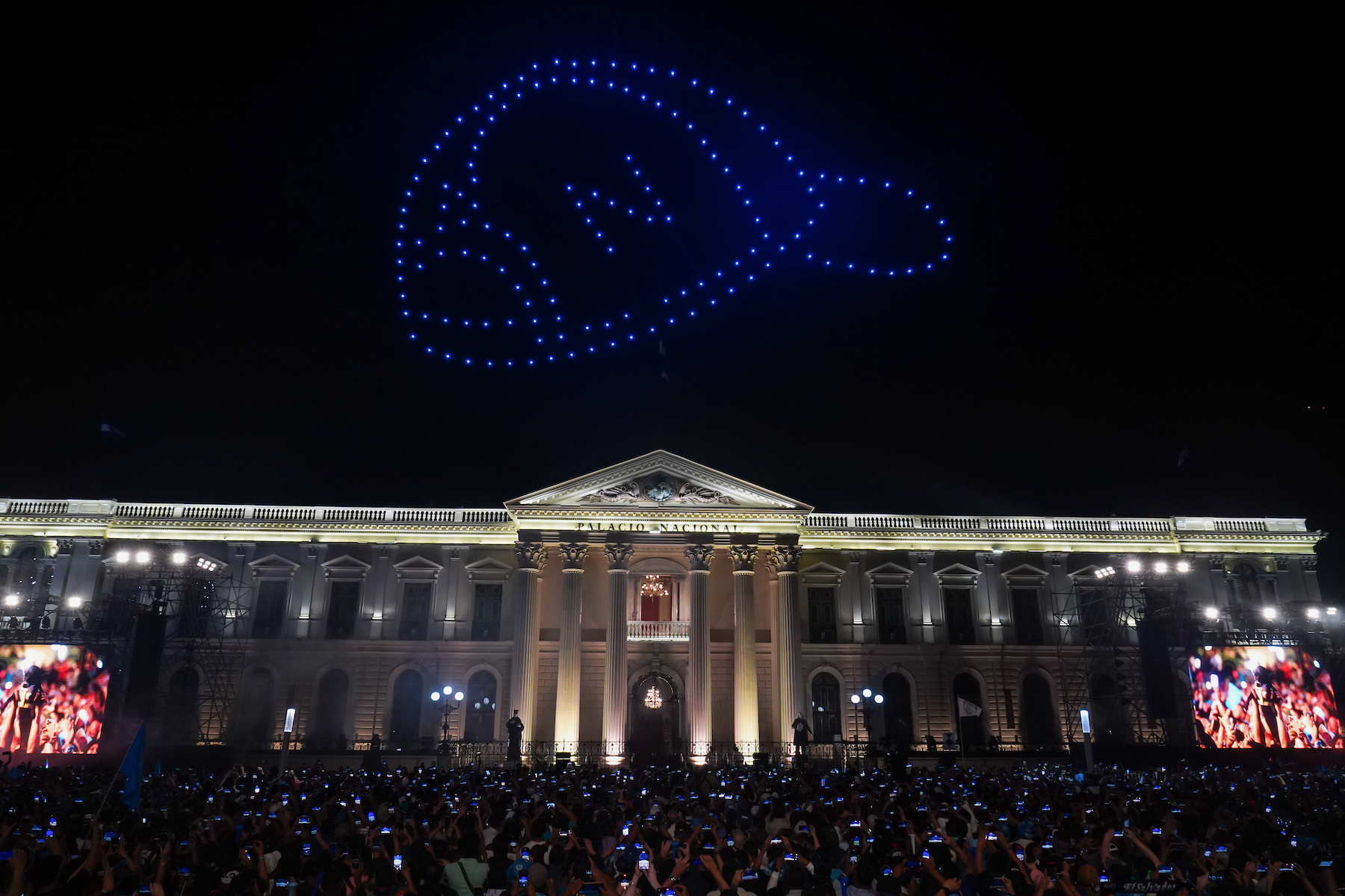 World's coolest dictaor re-elected el salvador