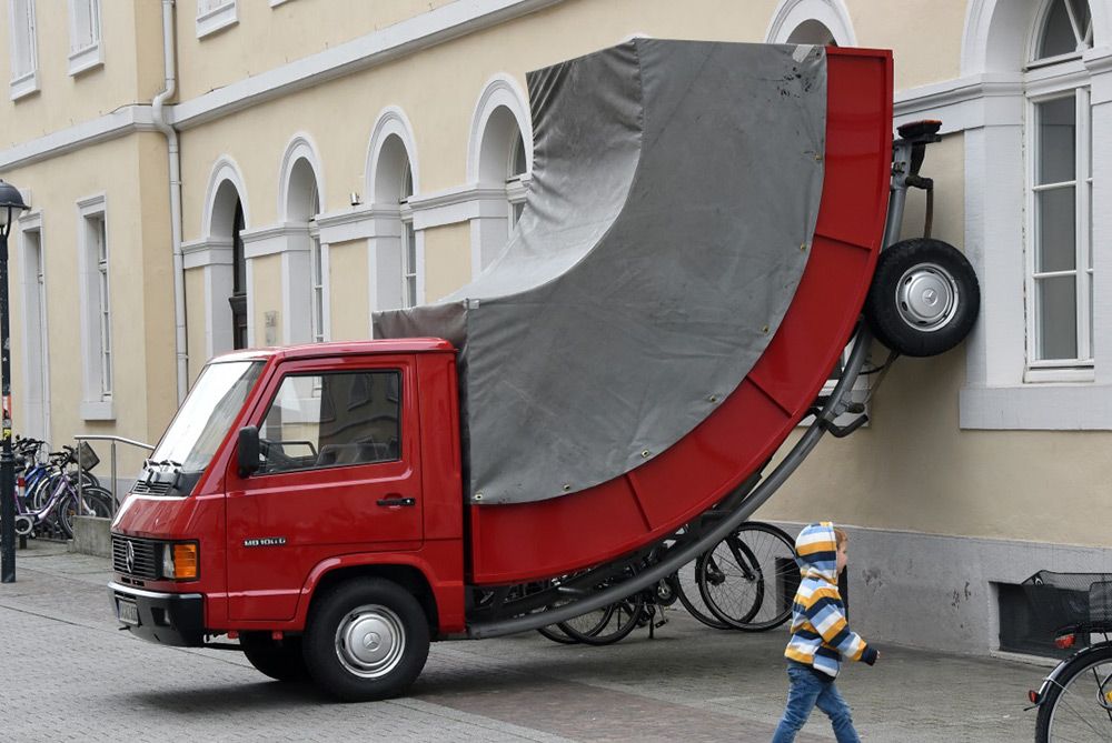 Erwin Wurm’s last sculpture has gotten a parking ticket