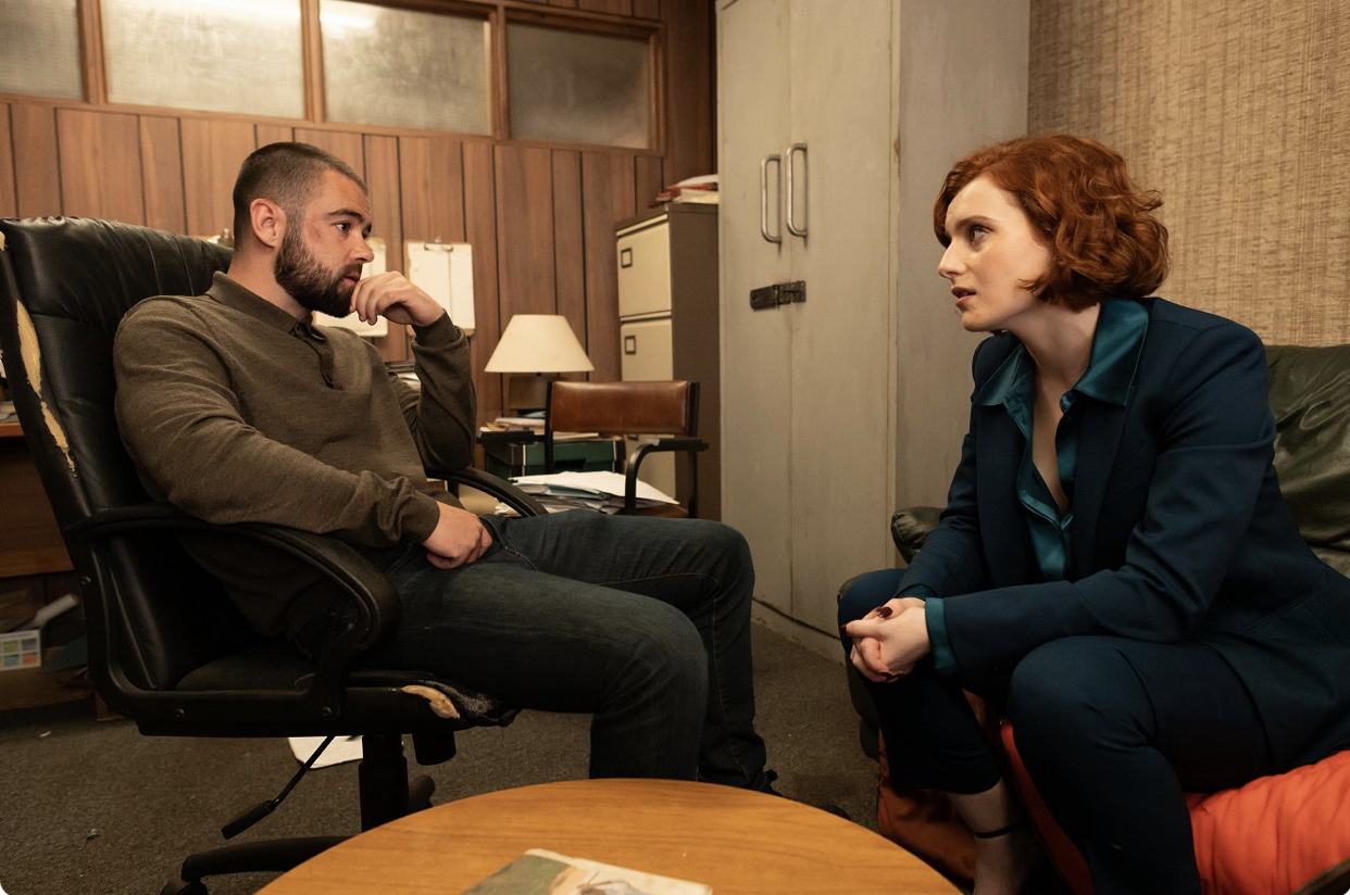 Diana (Hannah Onslow) and Jamie (Jack McMullen)