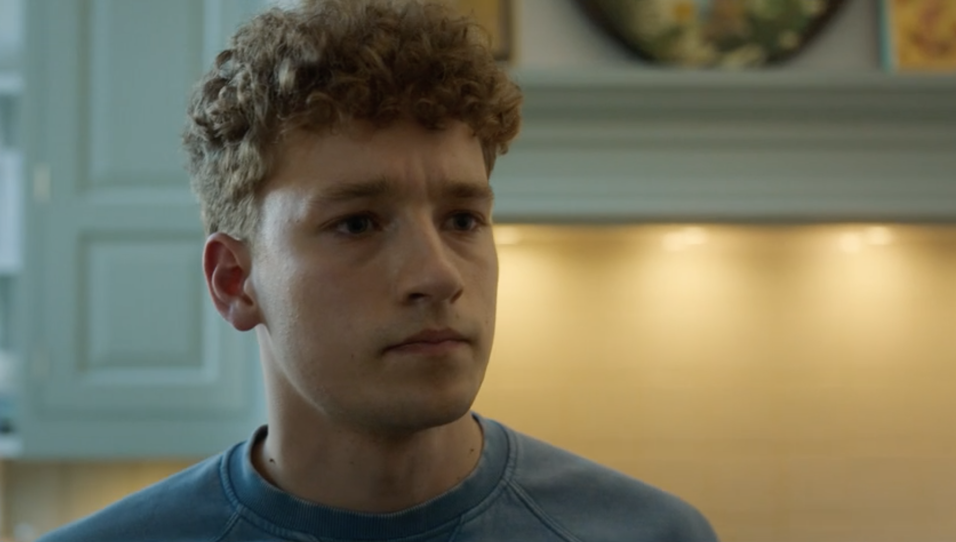 Leo Hughes (Fred Pearce)