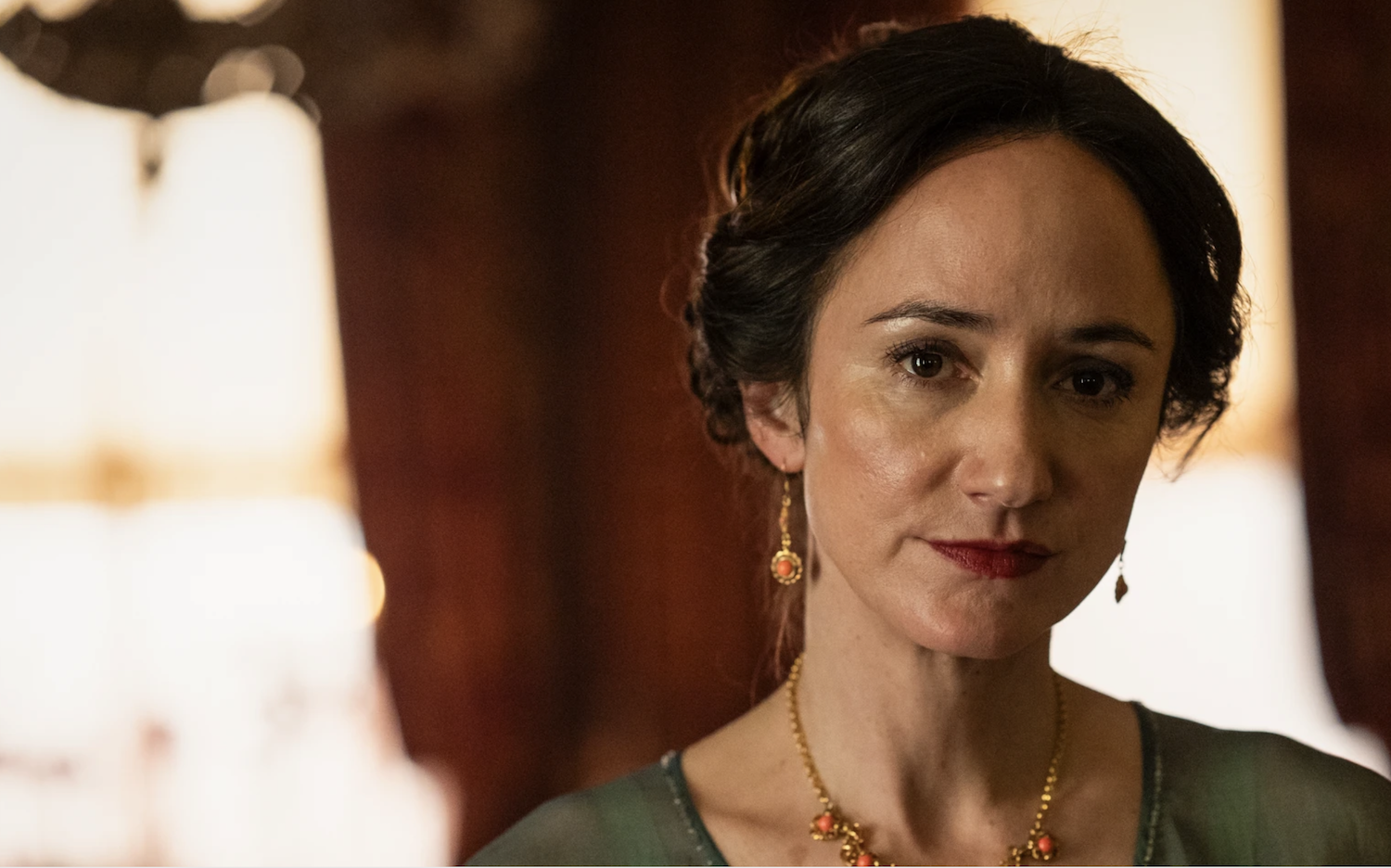Olivia Wainwright (Lydia Leonard)