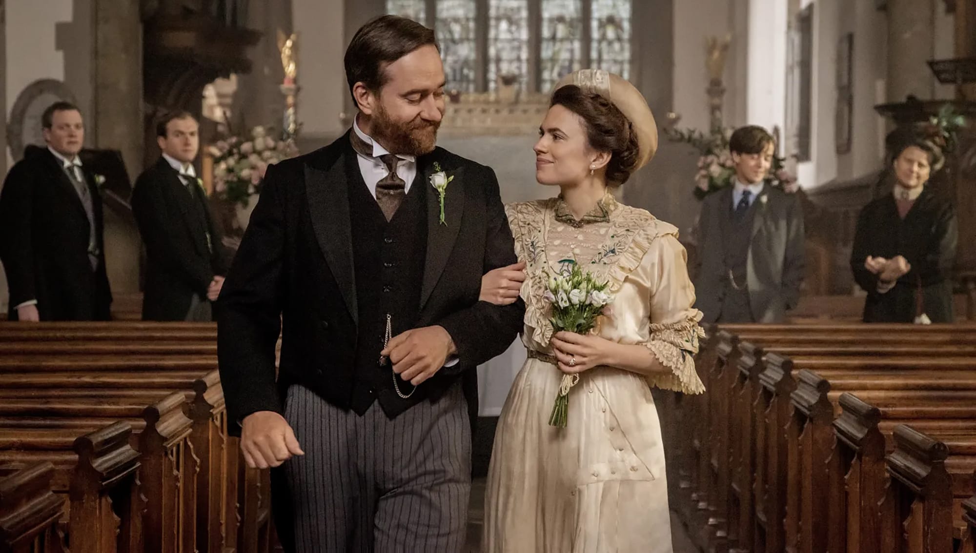  Matthew Macfadyen and Hayley Atwell as Henry and Margaret Wilcox in 'Howards End'