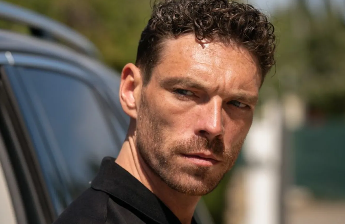 Michael Kavanagh (James Nelson-Joyce).