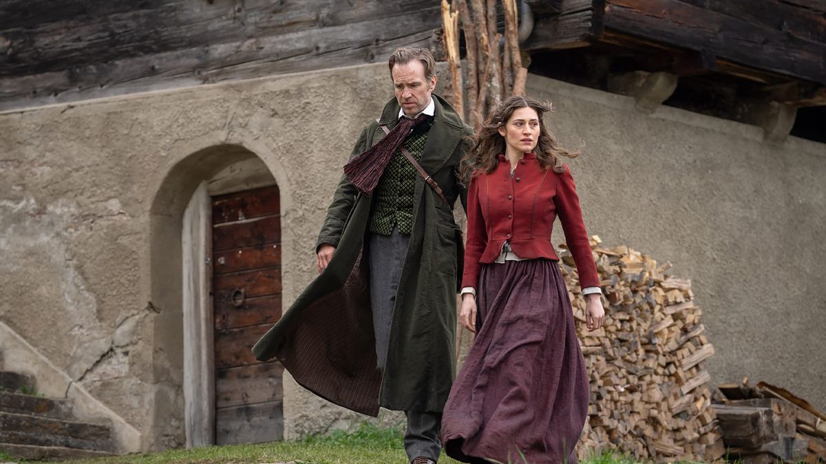 Rafe Spall to Star in ‘The Death of Sherlock Holmes’