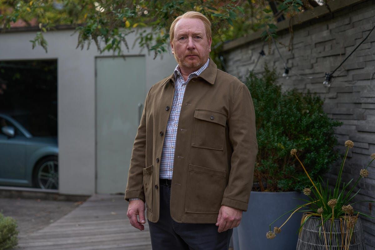 DI Max Arnold (Adrian Scarborough) 