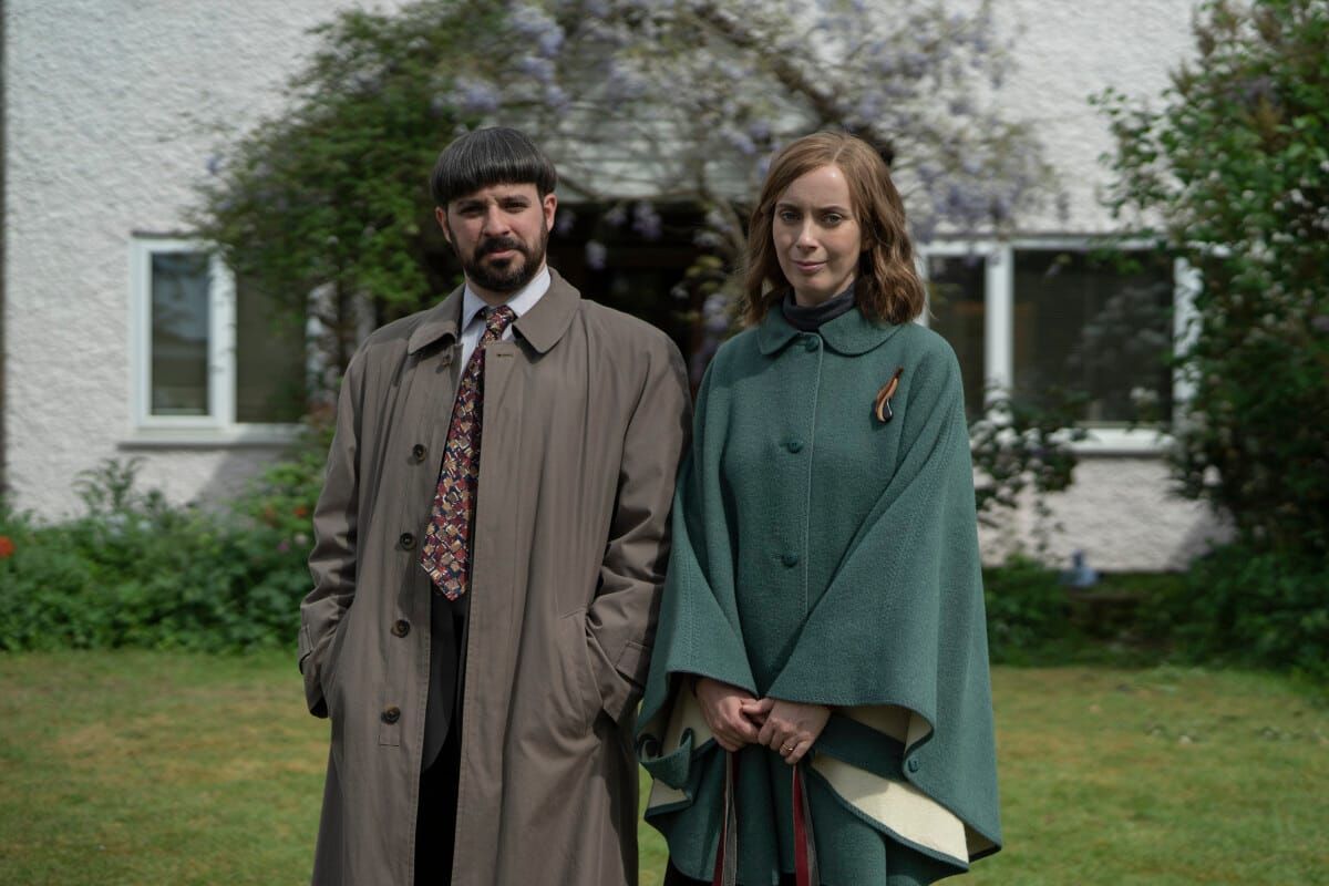 The CW Will Air Channel 4 Apocalypse Comedy 'Everyone Else Burns' This Fall