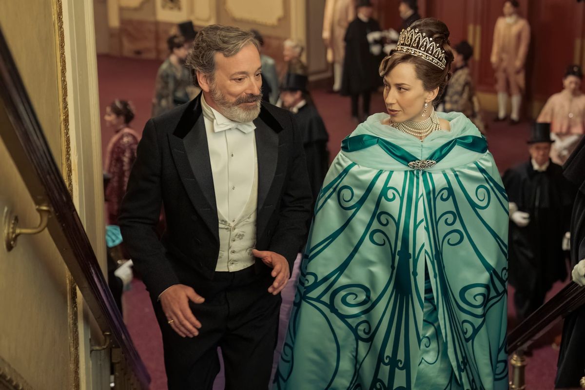 Carrie Coon’s Costume Corner: Bertha Russell, Mastermind