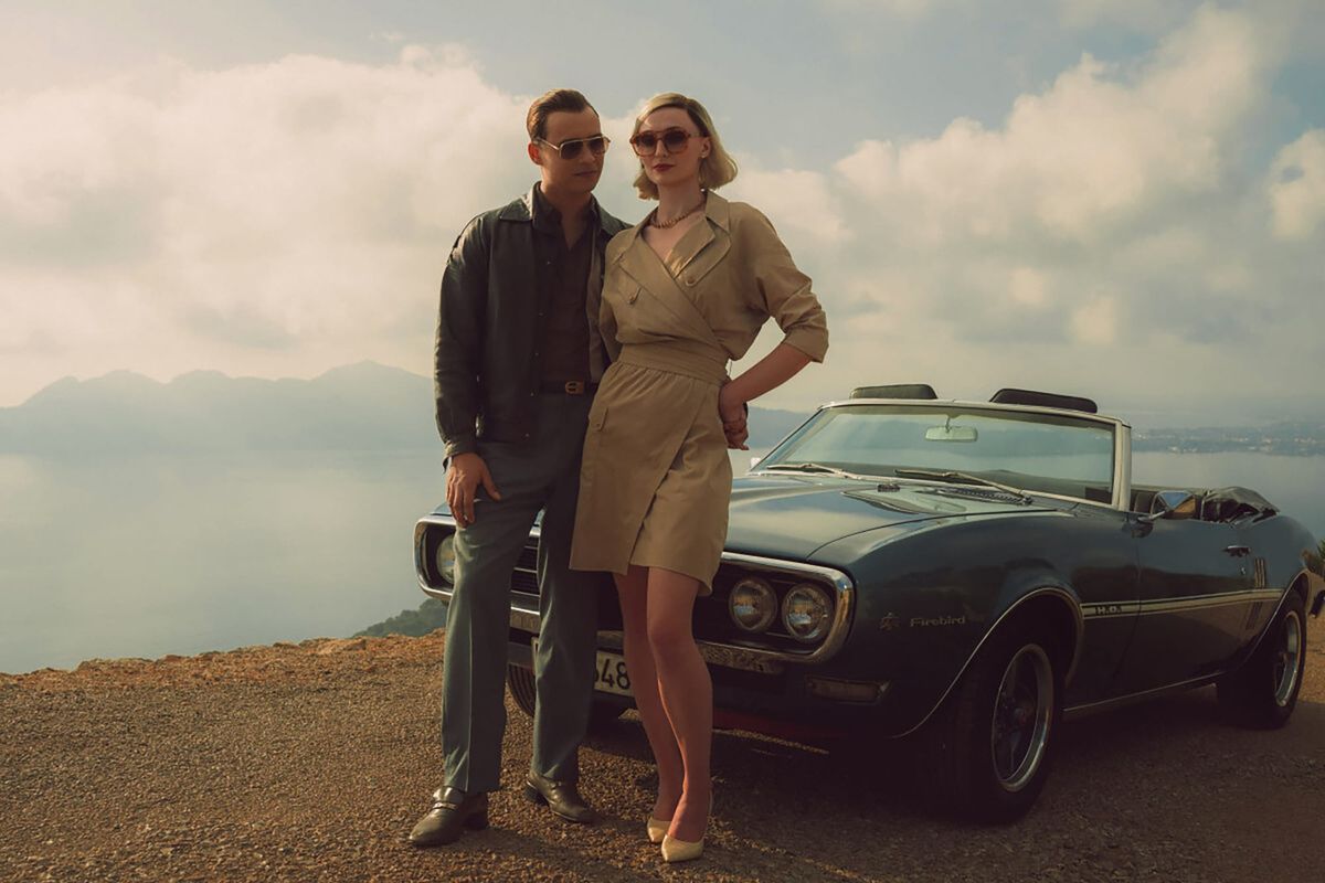 'Joan' Levels Up in Thieving & Loses Ground as a Mum in "The Glamorous Life"