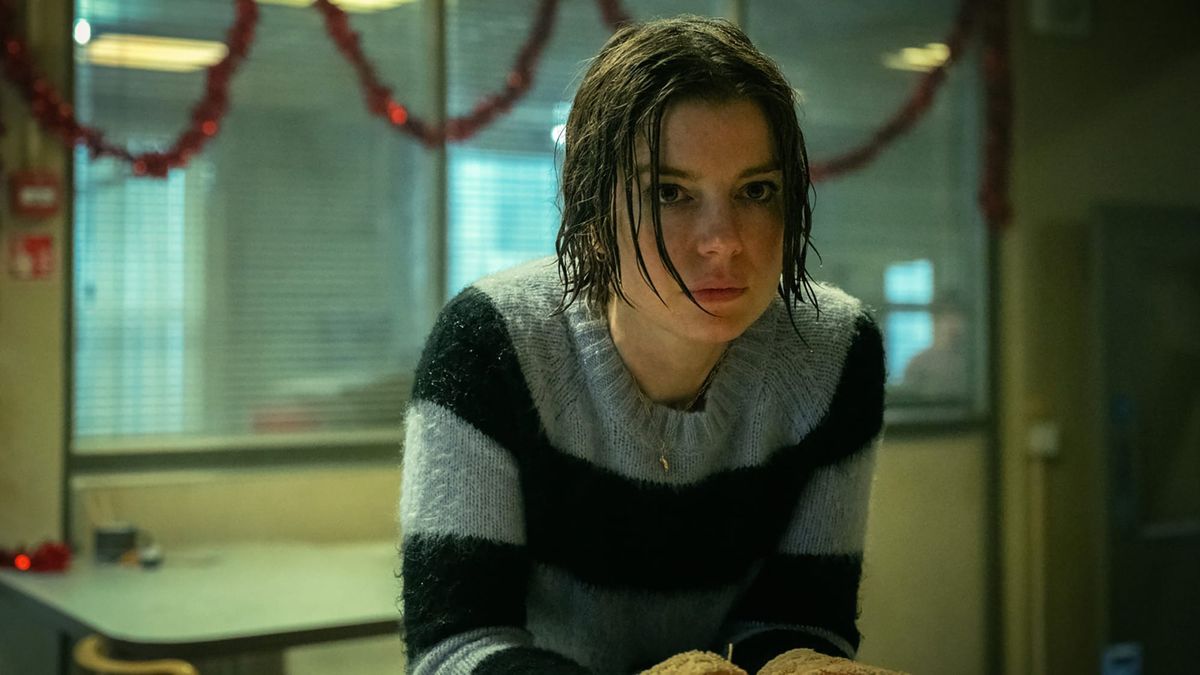 Aimée-Ffion Edwards & Martin Compston to Star in 'The Revenge Club'