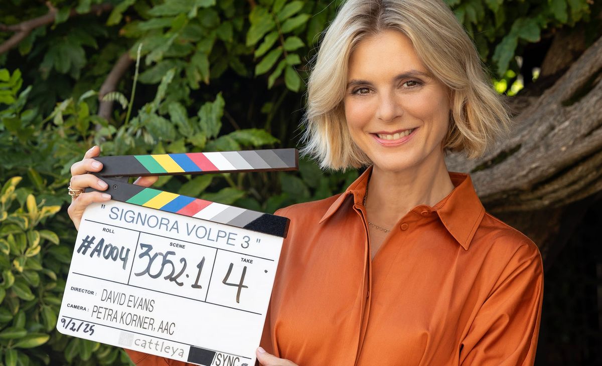 Acorn TV Confirms 'Signora Volpe' Will Return for Season 3