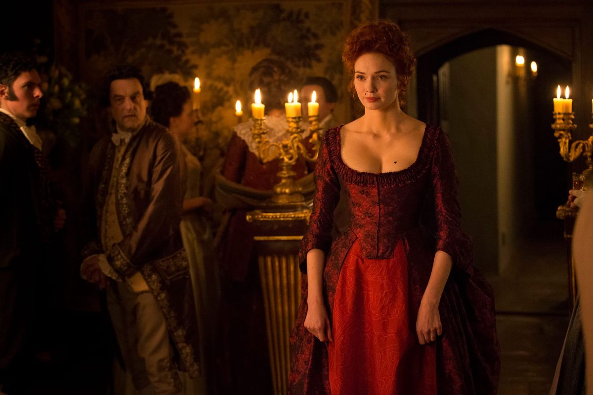 Demelza (Eleanor Tomlinson) 