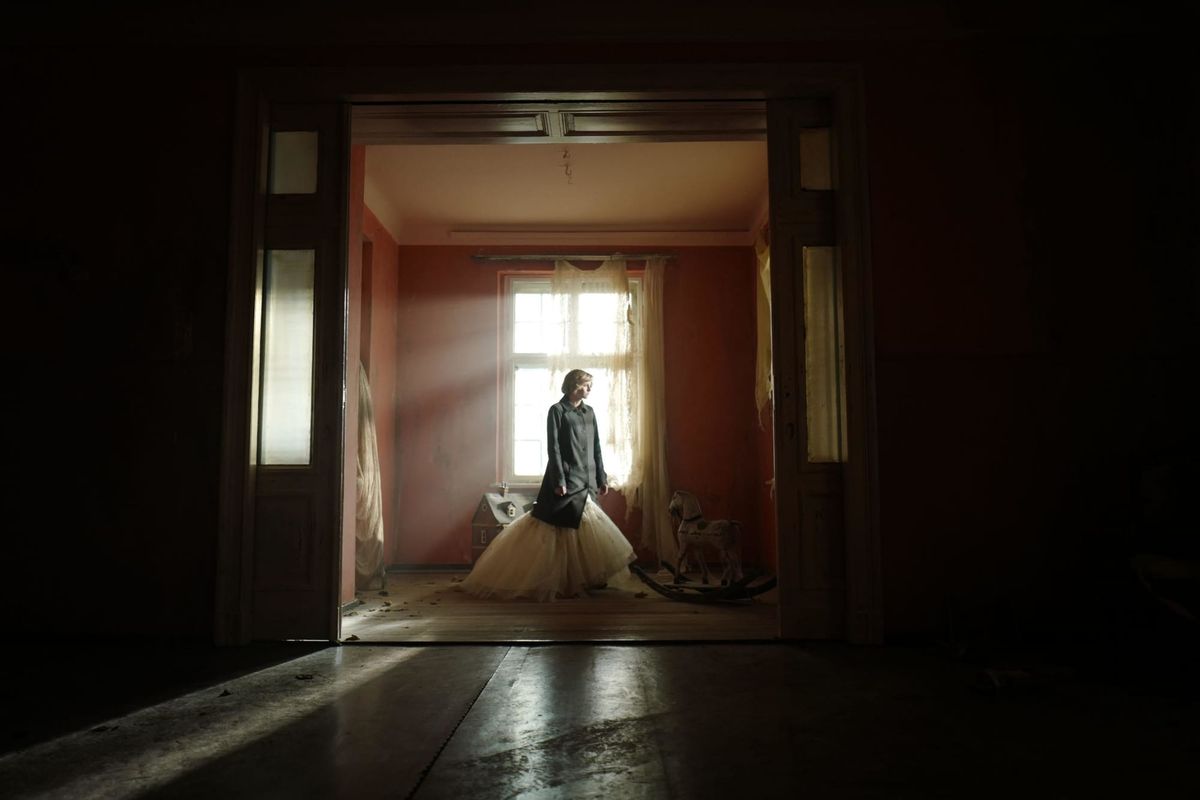 The New 'Spencer' Trailer Gives Fans A Better Look At The Oscarbait Film