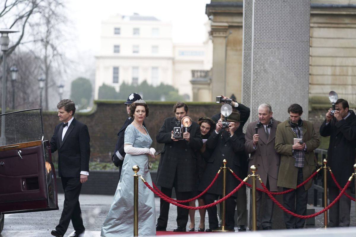 Gillian Anderson Confirmed As Margaret Thatcher For 'The Crown' Season 4