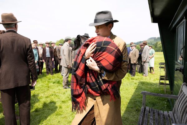 James Herriot plans the daring rescue of a sick dog at the races.
