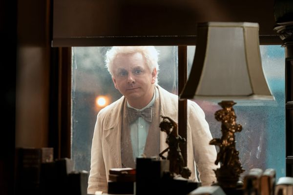 Michael Sheen in the "Good Omens" finale 