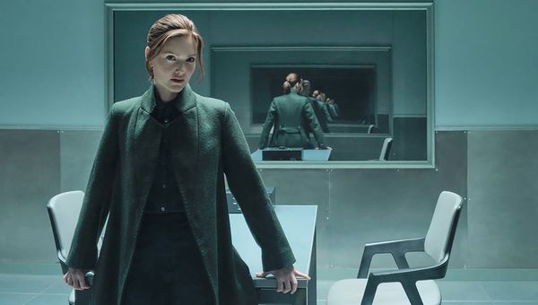 Holliday Grainger in 'The Capture' Season 3