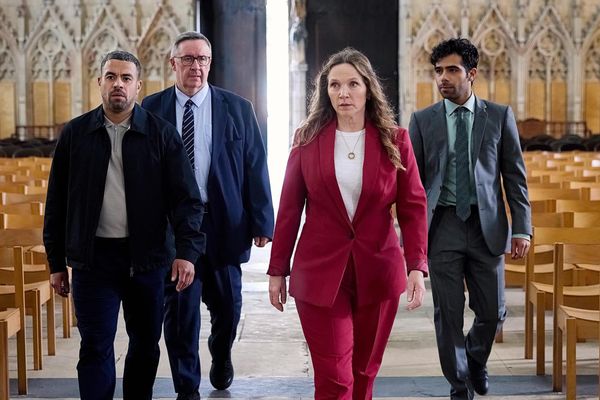 Nathan Welsh, Mark Benton, Jessica Hynes, and Ali Ariaie in Patience Season 2