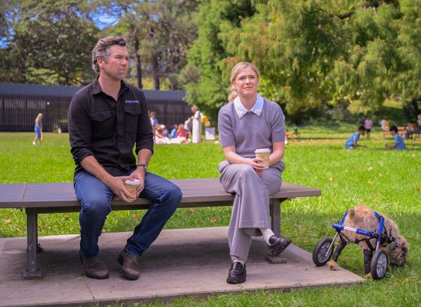 ‘Colin From Accounts’ Sets Final Season Premiere Date