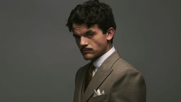 It’s Edward Bluemel & His Mustaches in ‘Hercule’
