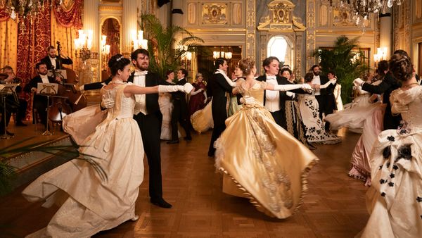 ‘The Gilded Age’ Cast Recorded a Christmas Album