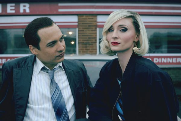 Sophie Turner Transforms From a Single Mother to a Jewel Thief in the Trailer for 'Joan'