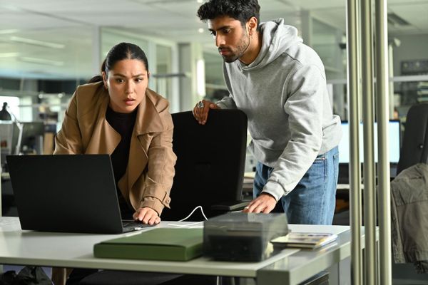 ‘Van der Valk’s “Freedom in Amsterdam” Ends with Addiction & Jealousy