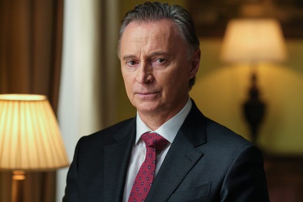'Watson' Finally Gains a Sherlock in Robert Carlyle for Season 2