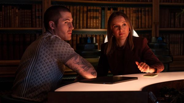 Alison & Liam Take Their Relationship to the Next Level as 'Code of Silence' Continues