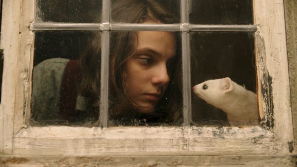 'His Dark Materials' Season 1 Episode 1 Recap: "Lyra's Jordan"