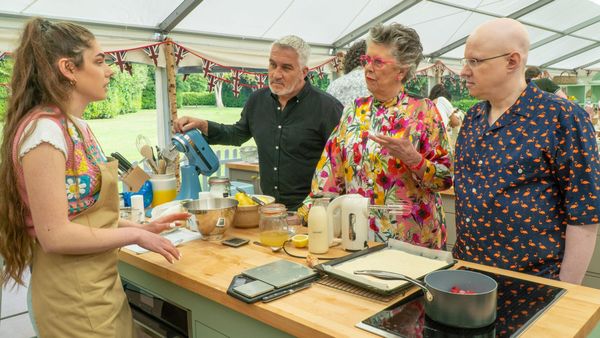'The Great British Baking Show' Collection 9, Episode 1 Recap: "Cake Week"