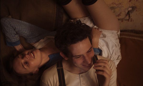 'Mothering Sunday' Is a Gorgeous, Thoughtful Film