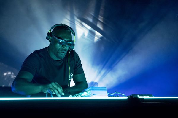 Idris Elba Turns Up the Charm For 'Turn Up Charlie'