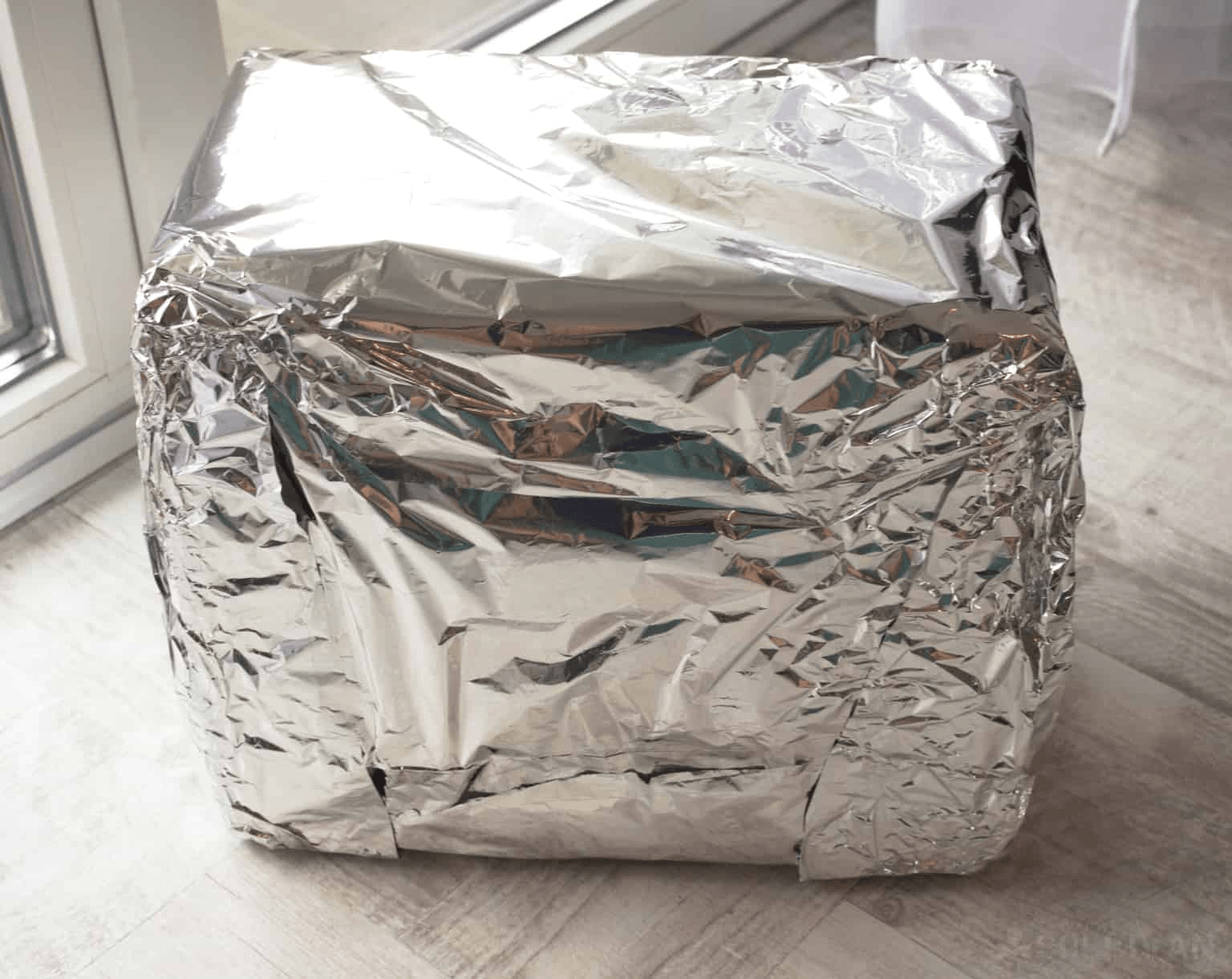 Can You Make a DIY Faraday Cage with Aluminum Foil? - Wild Oak Trail