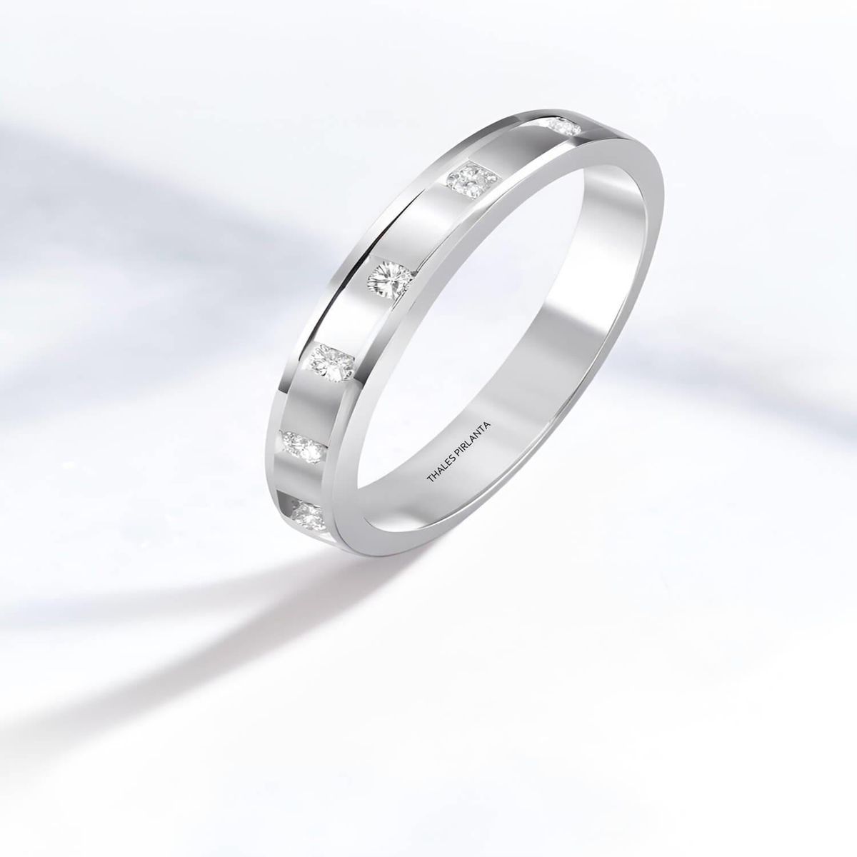 Pırlanta Alyans Fiyatları Neye Göre Değişiklik Gösterir?