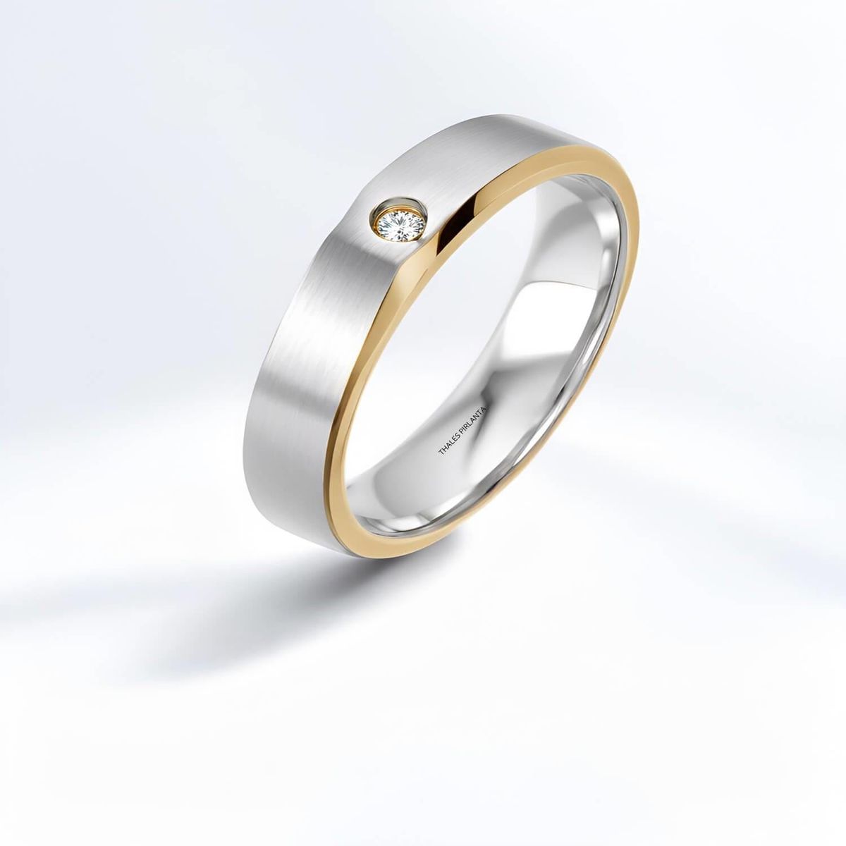 E Renk 0.03 Karat Alyans Ne Kadar Parlak Olur?